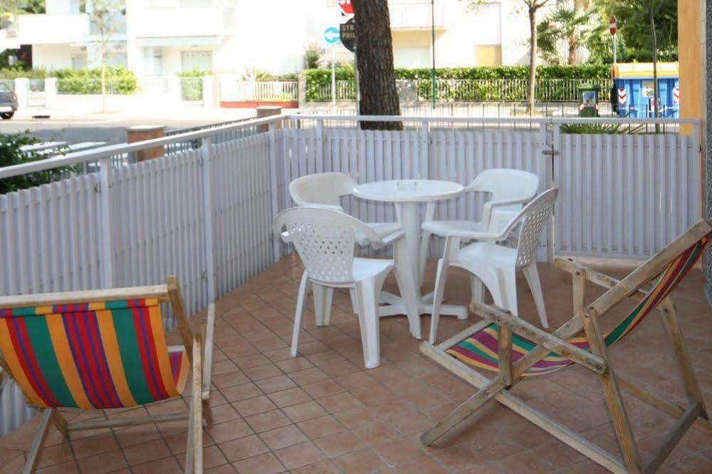 Ferienwohnung Patrizia Lignano Sabbiadoro Exterior foto
